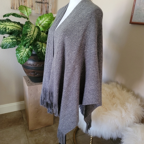 Shimmery Wrap - Picture 7 of 10